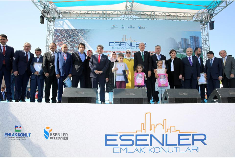 Esenler Havaalanı Mh. Kentsel Dönüşüm Projemizin İlk Anahtarları Teslim Edildi